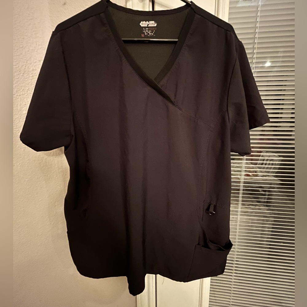 Women’s Scrub Top Black Size XL